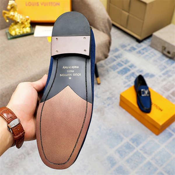 Lv Loafer 011