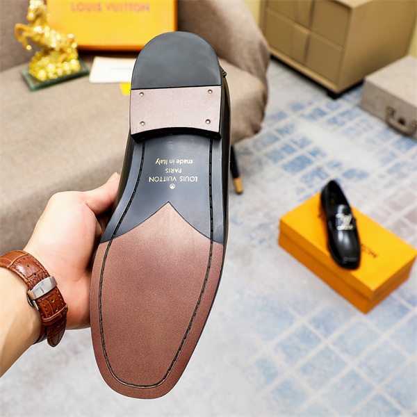 Lv Loafer 028