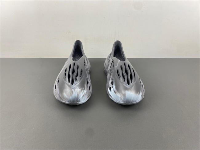 YZY FOAM RUNNER MX "Granite" IE4931 97