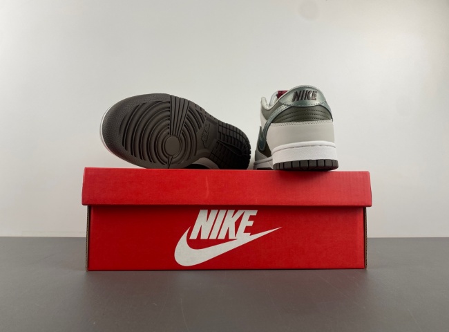 Nike Dunk Low “Year of the Snake” HV5980-231