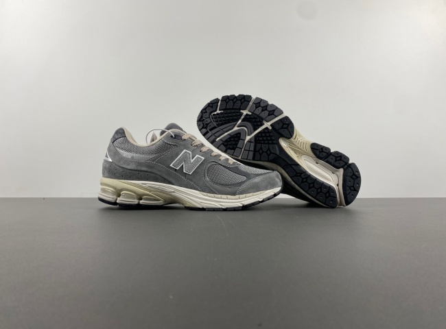 new balance NB M2002RANM