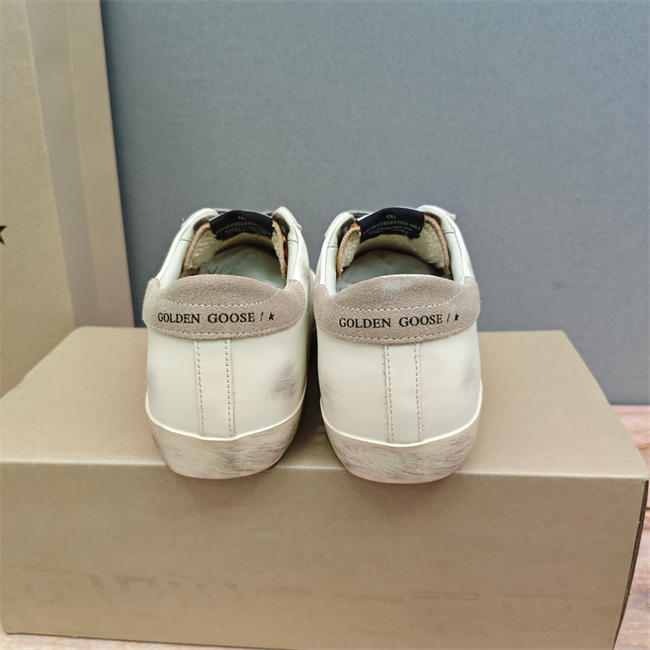 Golden Goose Sneaker