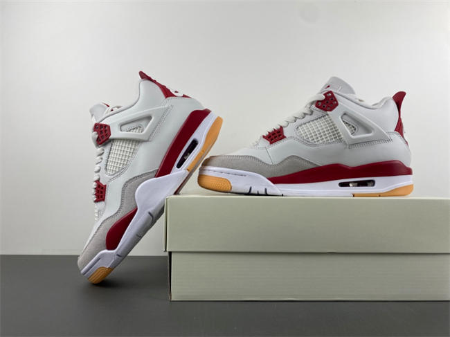 Nike SB x Air Jordan 4 Retro SP