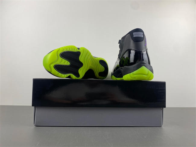 Air Jordan 11 Black fluorescent green CT8012-003