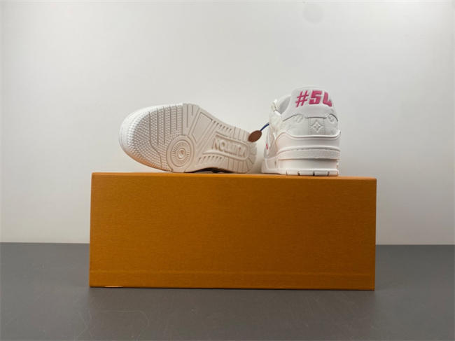 l0*is V*t0n lv trainer 114