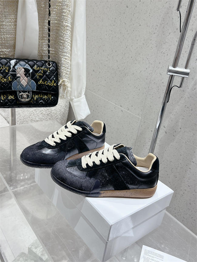 ma*s*n martin Ma*i*la sneaker