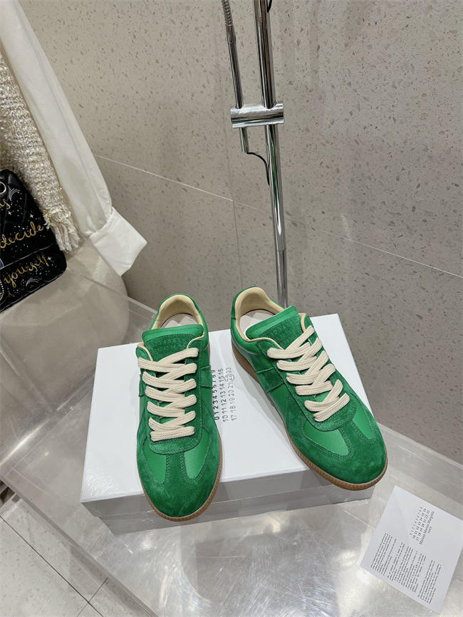 ma*s*n martin Ma*i*la sneaker