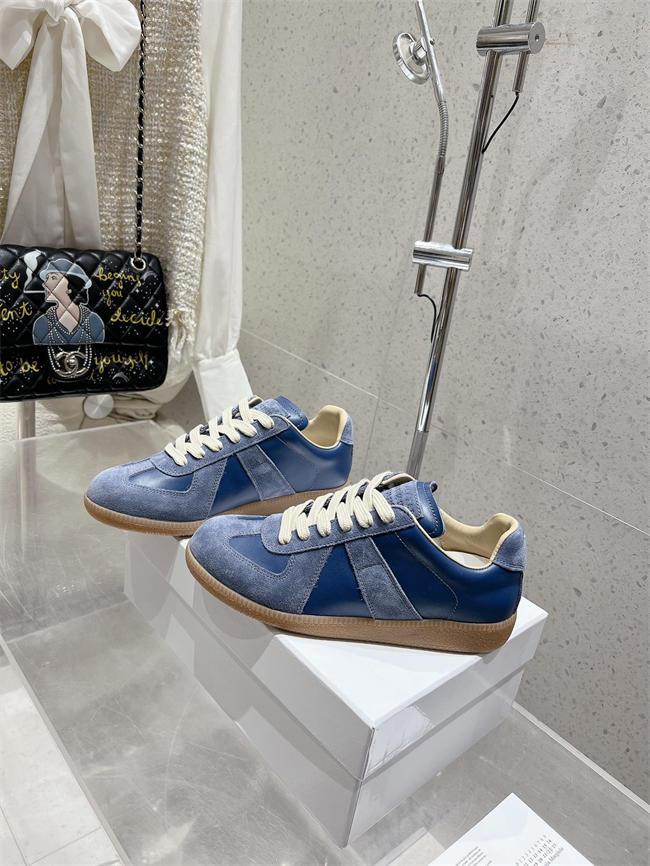 ma*s*n martin Ma*i*la sneaker