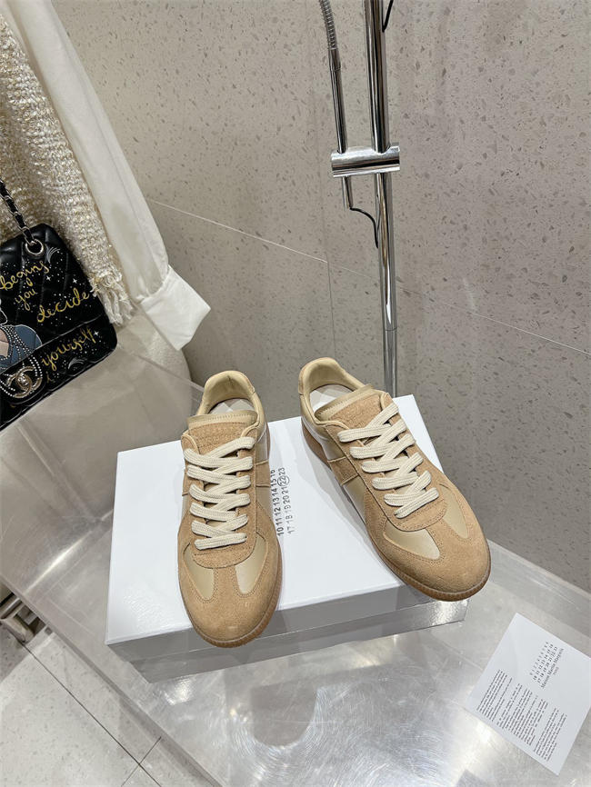 ma*s*n martin Ma*i*la sneaker